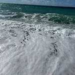Casa 121g Calabria Sun - Stunning Self-catering Near Sea For 3