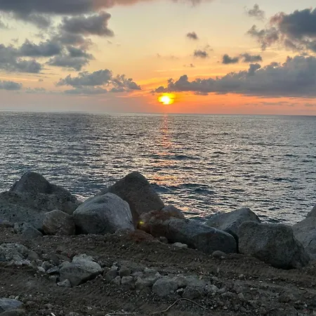 Casa 121g Calabria Sun - Stunning Self-catering Near Sea For 3 Daire *