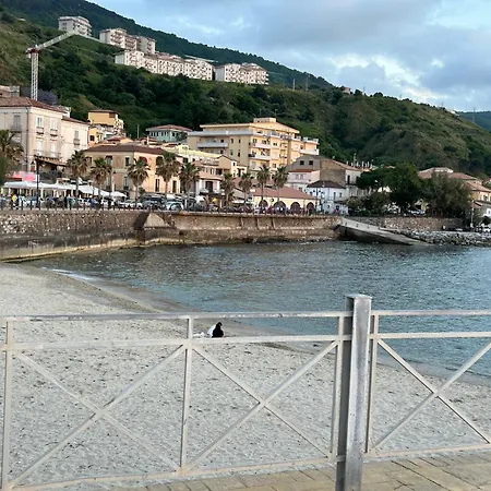 Daire Casa 121g Calabria Sun - Stunning Self-catering Near Sea For 3